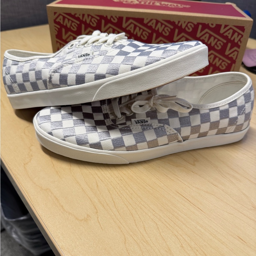 Vans Checkered Sneakers - White and Gray